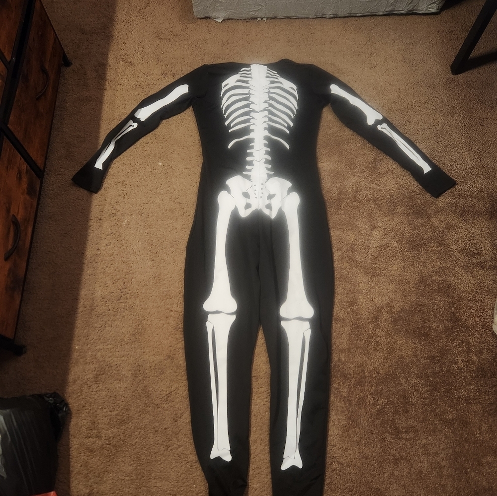 Skeleton Jumper - Picture 2 of 3